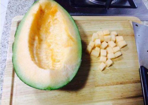 海底捞吃哈密瓜免费吃吗,美食盛宴等你来尝！  第1张