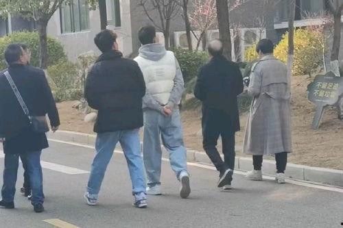 网红黑料吃瓜入口,吃瓜群众如何成为舆论焦点  第2张